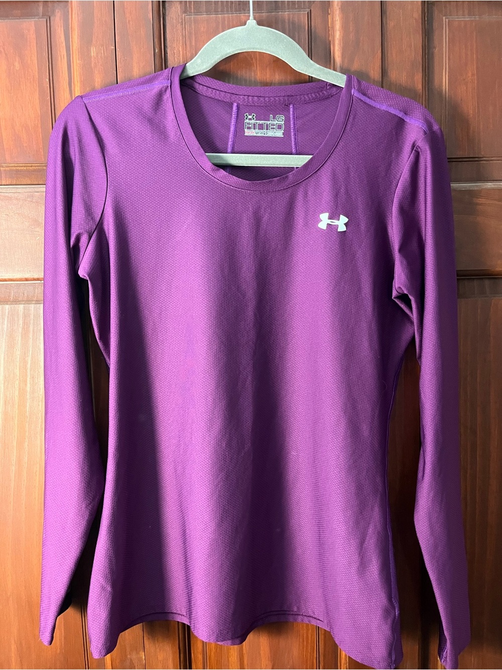 Under Armour Women’s Purple Heat Gear Long-Sleeve Performance Top Large